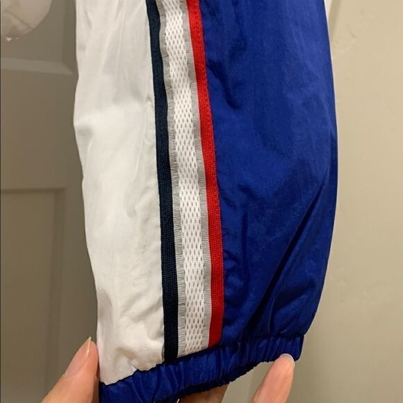 Tommy Hilfiger Women's Windbreaker Jacket . Size L - Picture 10 of 14